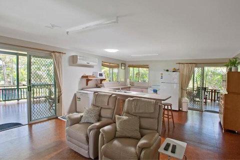 On Agnes Time - St Kilda Accommodation 7