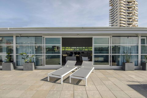 Sydney East Luxury Apartment - St Kilda Accommodation 1