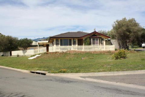 Maslin Beach House - St Kilda Accommodation 0