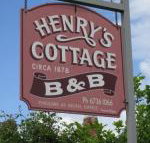 Henrys Cottage - St Kilda Accommodation