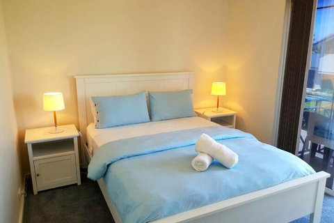 Caravel Beach House Mandurah - St Kilda Accommodation 2