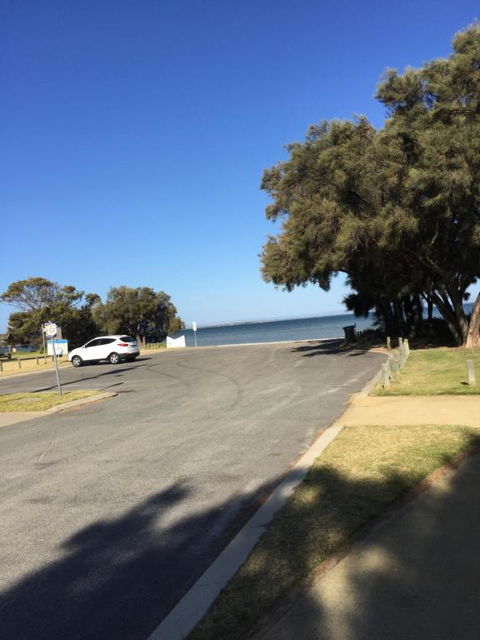 Falcon Bay 4x4 Townhouse - St Kilda Accommodation 5