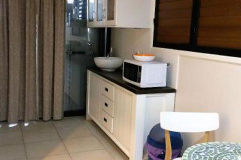 Inner City Granny Flat - St Kilda Accommodation 2