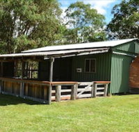 Four Bull Hut - St Kilda Accommodation