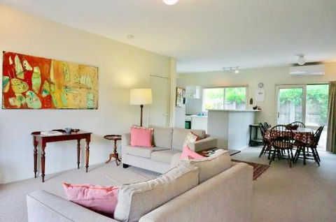 Glan Mor - St Kilda Accommodation 2