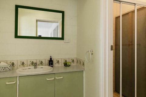 Anchor Wheel Motel - St Kilda Accommodation 2