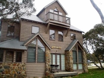 Square Bear - St Kilda Accommodation 1