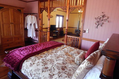 R On The Downs BnB & Spa Cottages - St Kilda Accommodation 4