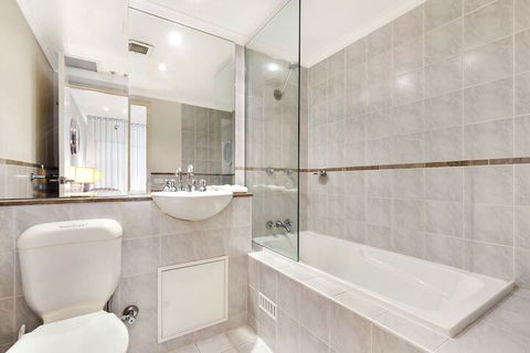 Surry Hills Modern One Bedroom Apartment - GOU - St Kilda Accommodation 5