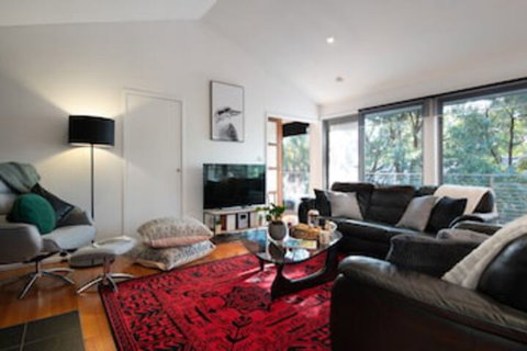 Ahimsa Hepburn - St Kilda Accommodation 0