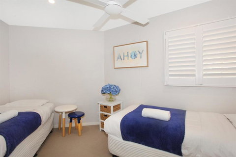 Coolum Baywatch Luxury Style Penthouse Linen Included WIFI 500 Bond - St Kilda Accommodation 1