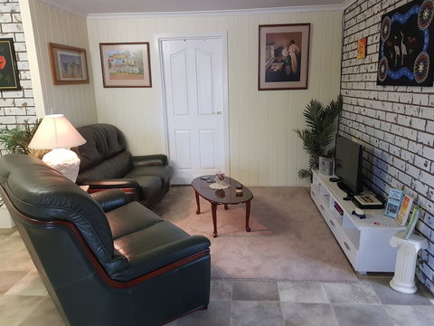 Amore Casa Tenterfield - St Kilda Accommodation 6