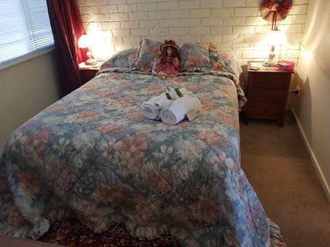 Amore Casa Tenterfield - St Kilda Accommodation 2