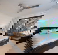 Sea Pearl 10 Corlette Point Road - St Kilda Accommodation