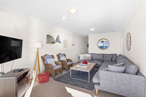 South Pacific Unit  4 - Shoal Bay - St Kilda Accommodation 3