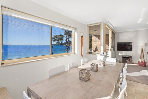 South Pacific Unit  4 - Shoal Bay - St Kilda Accommodation 7