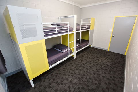 Mad Monkey Backpackers Village - St Kilda Accommodation 5
