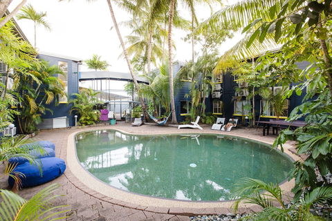 Mad Monkey Backpackers Village - St Kilda Accommodation 1