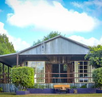 Peppercorn Cabin - St Kilda Accommodation
