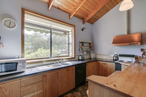 Halcyon - St Kilda Accommodation 5