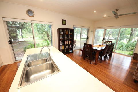 Trial Bay Eco Lodge 2 Pandanus - St Kilda Accommodation 3