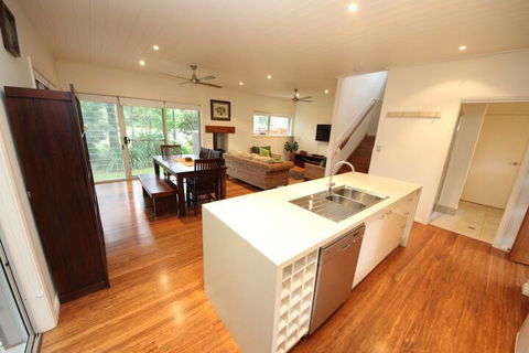 Trial Bay Eco Lodge 2 Pandanus - St Kilda Accommodation 2