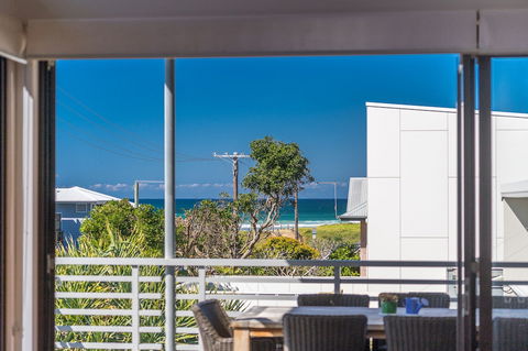 A PERFECT STAY - Sandy Feet - St Kilda Accommodation 0