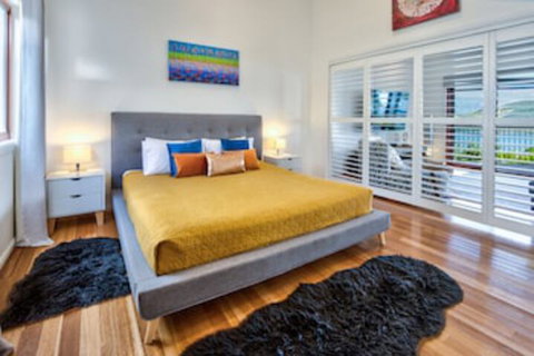 Heliconia 10 Newly Renovated House - St Kilda Accommodation 0