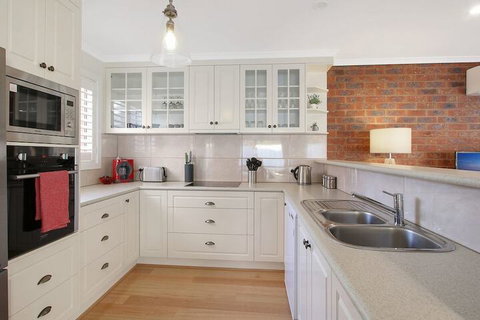 Abbey Rose - Bright, VIC - St Kilda Accommodation 4