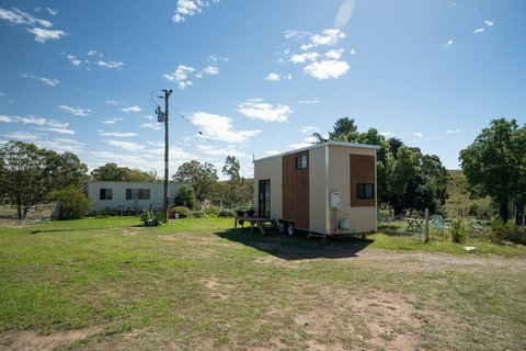 Sithuri - St Kilda Accommodation 1