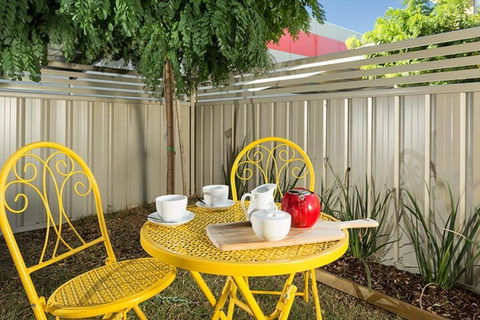 Understated Elegance Affordable Luxury - St Kilda Accommodation 7