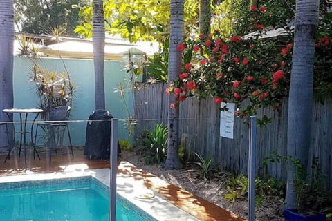 Beach Bliss Queen Bed BBQ Pool Netflix - St Kilda Accommodation 3