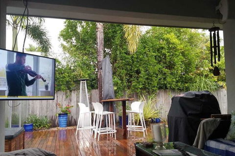 Beach Bliss Queen Bed BBQ Pool Netflix - St Kilda Accommodation 7