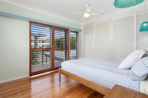 BEACH HOUSE On PEARL - St Kilda Accommodation 4