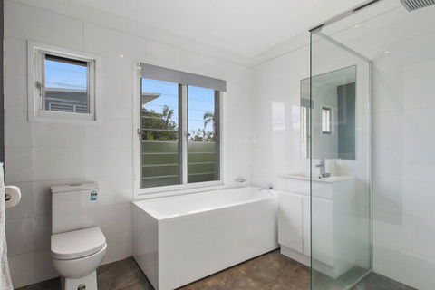 BEACH HOUSE On PEARL - St Kilda Accommodation 7
