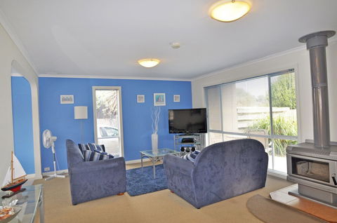THE Esplanade 4 Free Wifi & Foxtel - St Kilda Accommodation 2