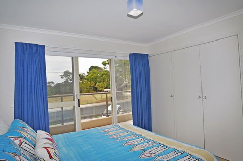 THE Esplanade 4 Free Wifi & Foxtel - St Kilda Accommodation 6