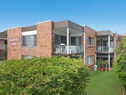 Allamanda Court Unit 6 Handy To Tweed Heads Hospital - St Kilda Accommodation 3
