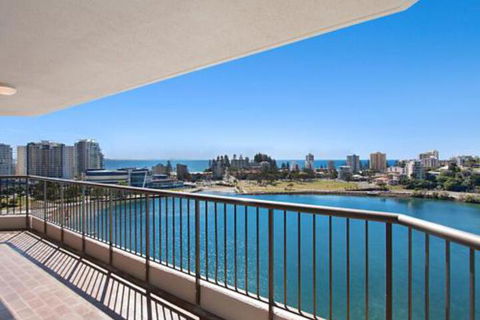 Seascape Unit 1402 Great Location & Amazing Water Views - St Kilda Accommodation 0