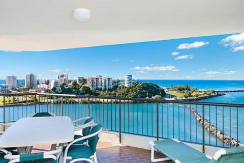 Seascape Unit 1402 Great Location & Amazing Water Views - St Kilda Accommodation 2