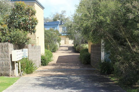 Annies Place - St Kilda Accommodation 6