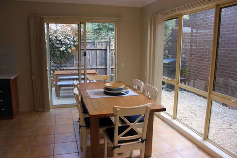 Annies Place - St Kilda Accommodation 1