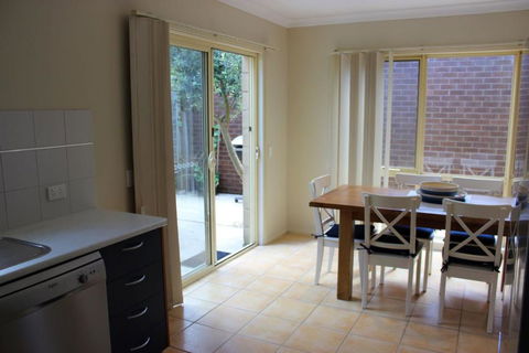 Annies Place - St Kilda Accommodation 3