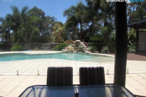 Takura Heights Modern Country Apartment With Pool Access - St Kilda Accommodation 4