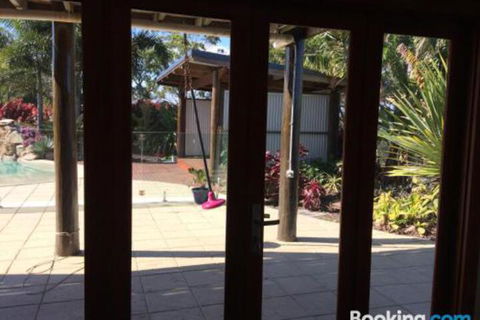 Takura Heights Modern Country Apartment With Pool Access - St Kilda Accommodation 5