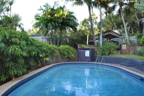 Airlie Beach Motor Lodge - St Kilda Accommodation 2