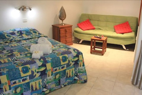 Airlie Beach Motor Lodge - St Kilda Accommodation 0