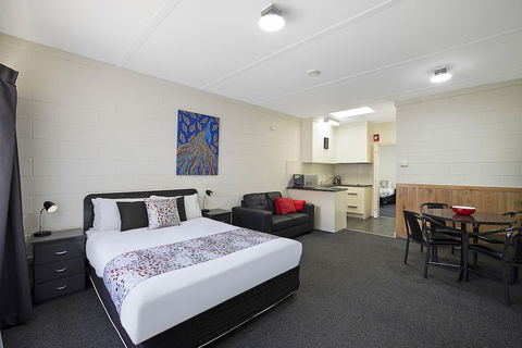 Hamilton Lakeside Motel - St Kilda Accommodation 5