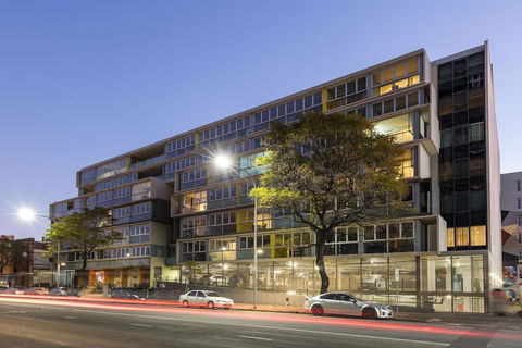 IStay Precinct Adelaide - St Kilda Accommodation 1