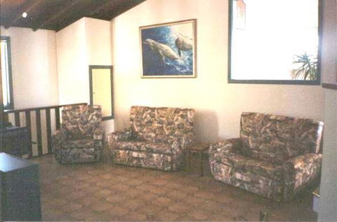 Seaview Holiday House - St Kilda Accommodation 6